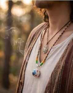 The YOJQI Grounding Amulet | Cinnabar & Silver 41628c19 C9b6 4b63 Bae2 B0caa5f331683 237x300